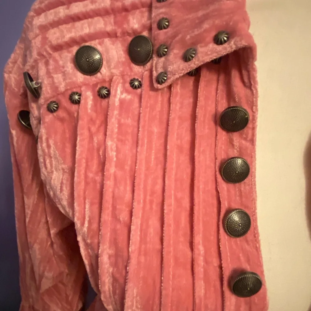 NEW Double D STYLE Unbranded-Pink Crushed Velvet Concho Ladies Small Top Blouse - Picture 2 of 8